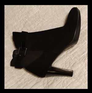 Aquatalia Weatherproof stain resistant bootie